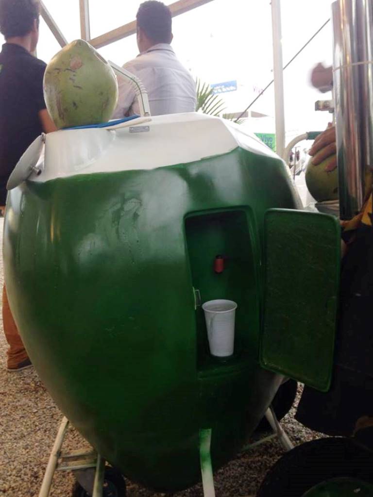 Автомат для выжимки кокосов